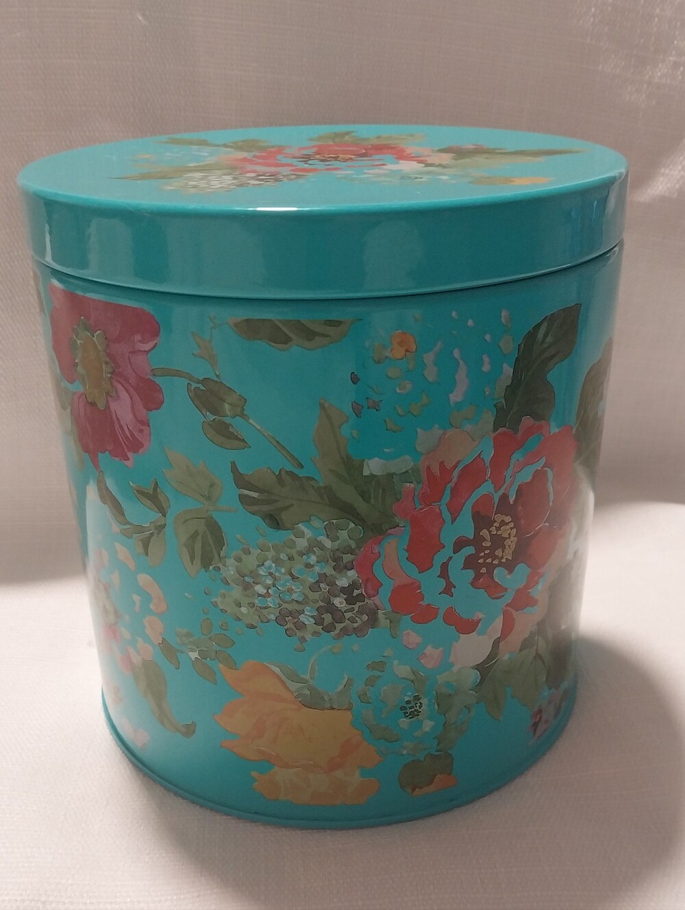 The Pioneer Woman Blue Floral Country Garden Lidded 6" Canister